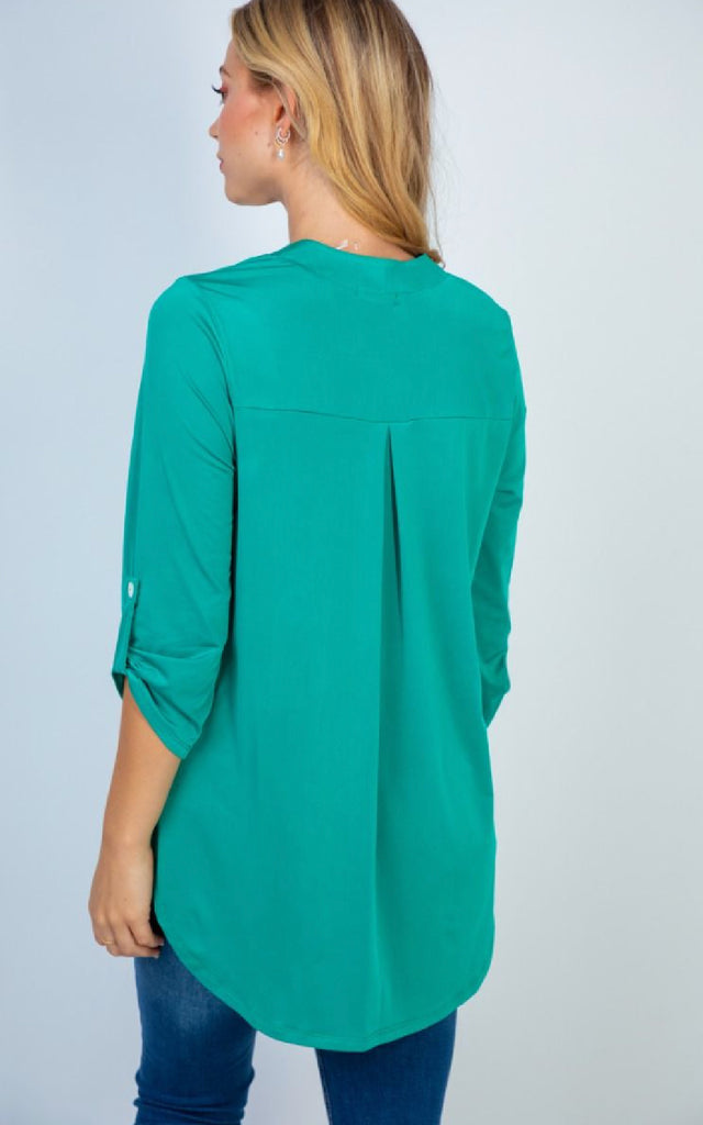 Women's Tab Sleeve Top 3/4 Sleeve Shirt in Kelly Green